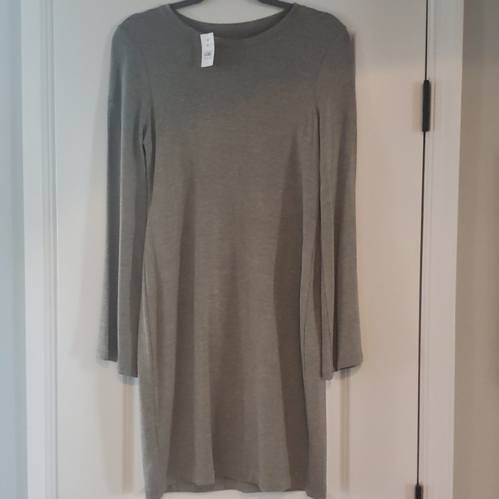 Lou & Gray Signature softblend sweatshirt dress